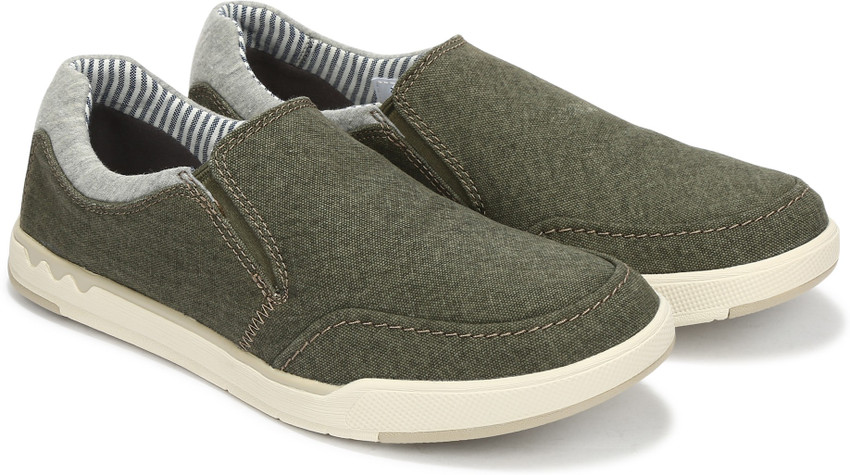 Clarks men s step 2024 isle slip loafer