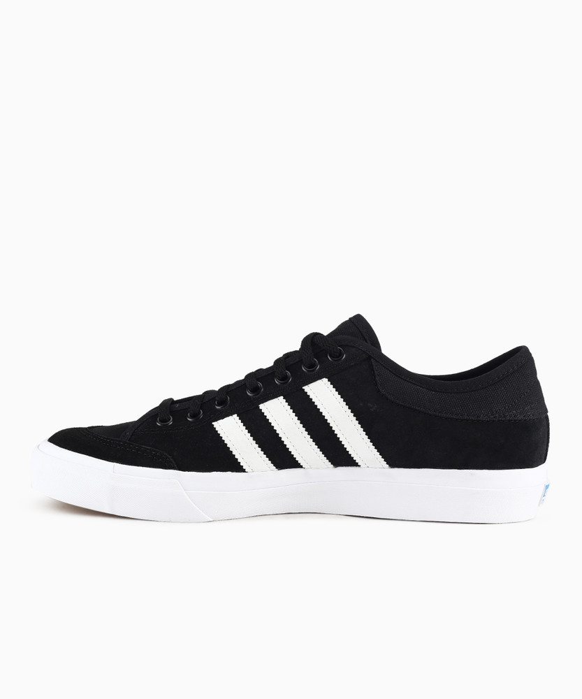 Men's adidas originals skateboarding sale matchcourt shoes