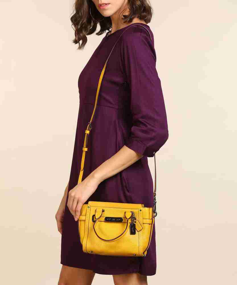 Coach swagger sling bag sales