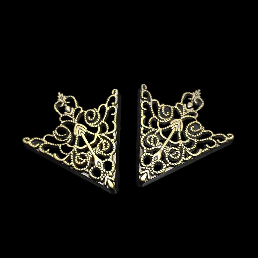 Shirt collar pin outlet brooch