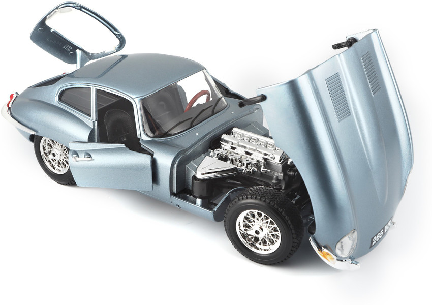 Bburago Die Cast 1 18 Scale Jaguar E Type Coupe 1961 car Die