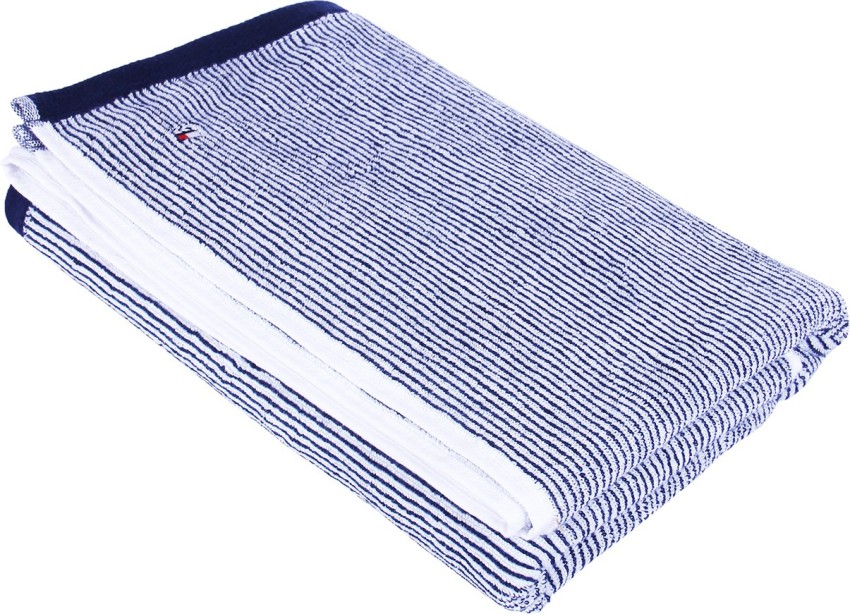 https://rukminim2.flixcart.com/image/850/1000/jnm2efk0/bath-towel/5/n/g/cotton-stripes-towel-blue-be-ec-79-tommy-hilfiger-original-imafa98aggh2h2p3.jpeg?q=90