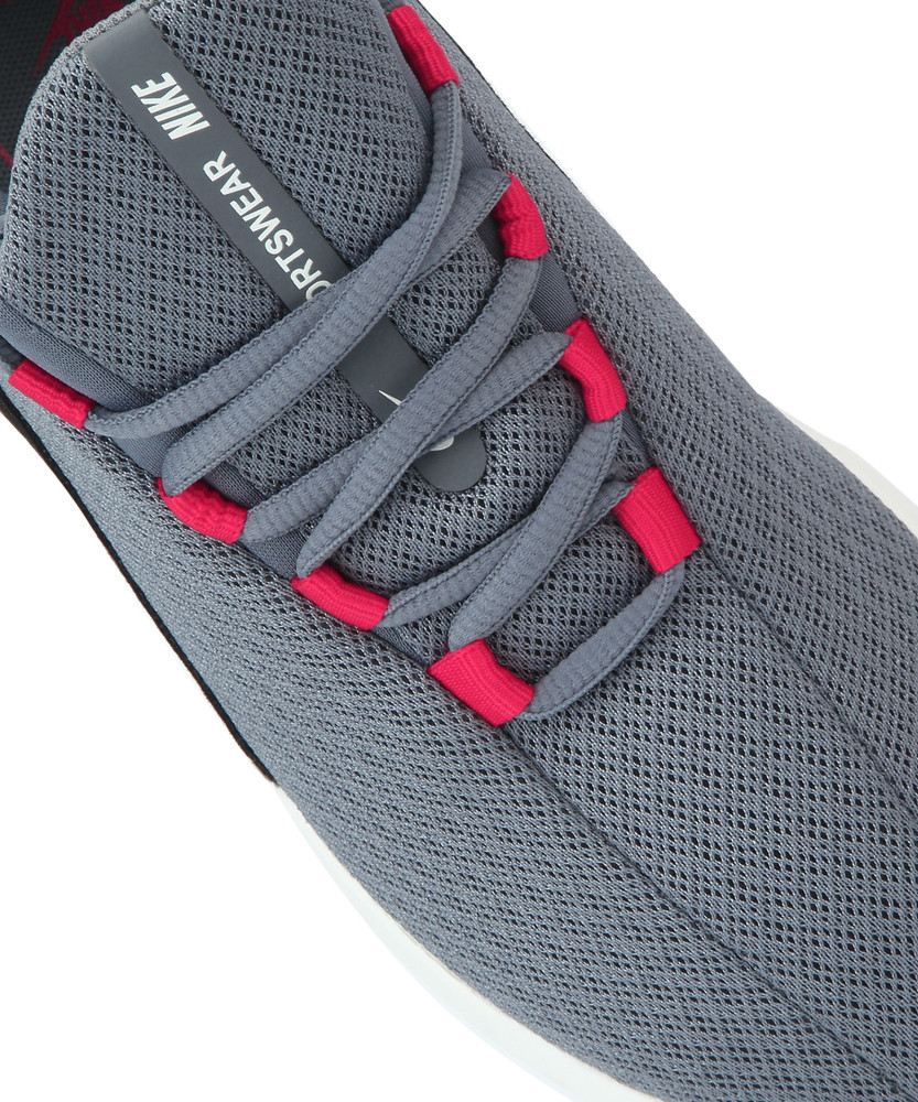 Nike viale for running shop