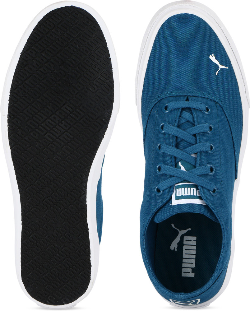 Puma blue shop canvas shoes