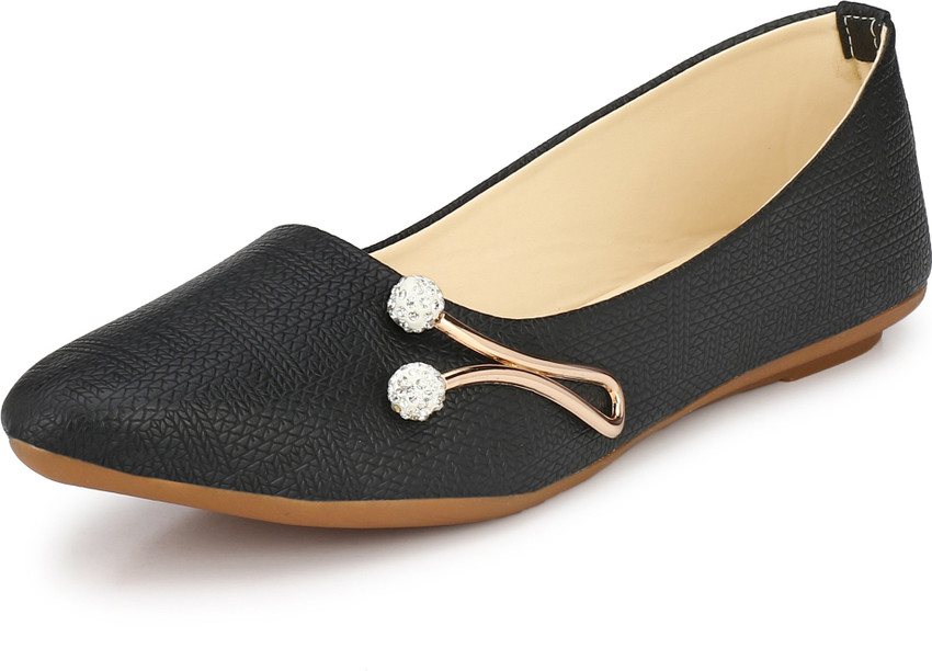 Flipkart ladies flat discount shoes