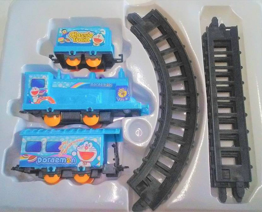 Doraemon model outlet train set