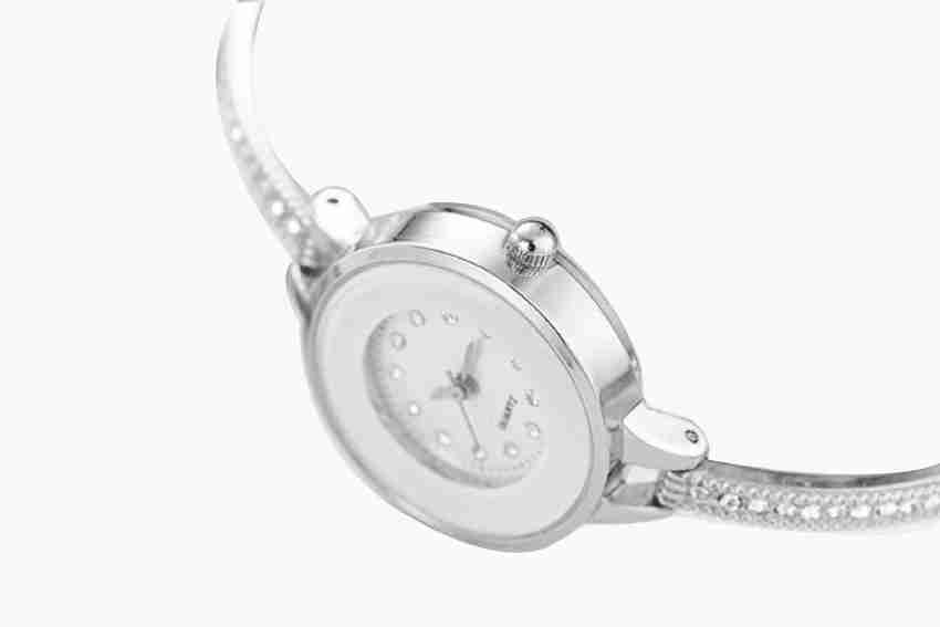 Bracelet watch best sale flipkart