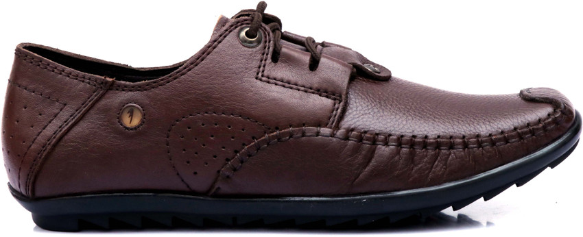 Banish sale shoes flipkart