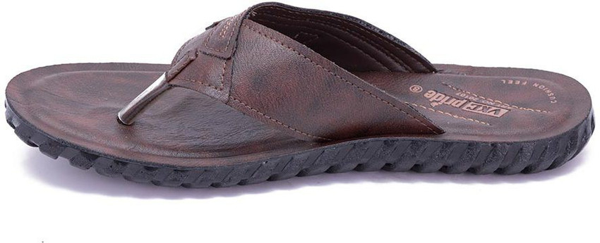 Vkc pride best sale men's slippers flipkart