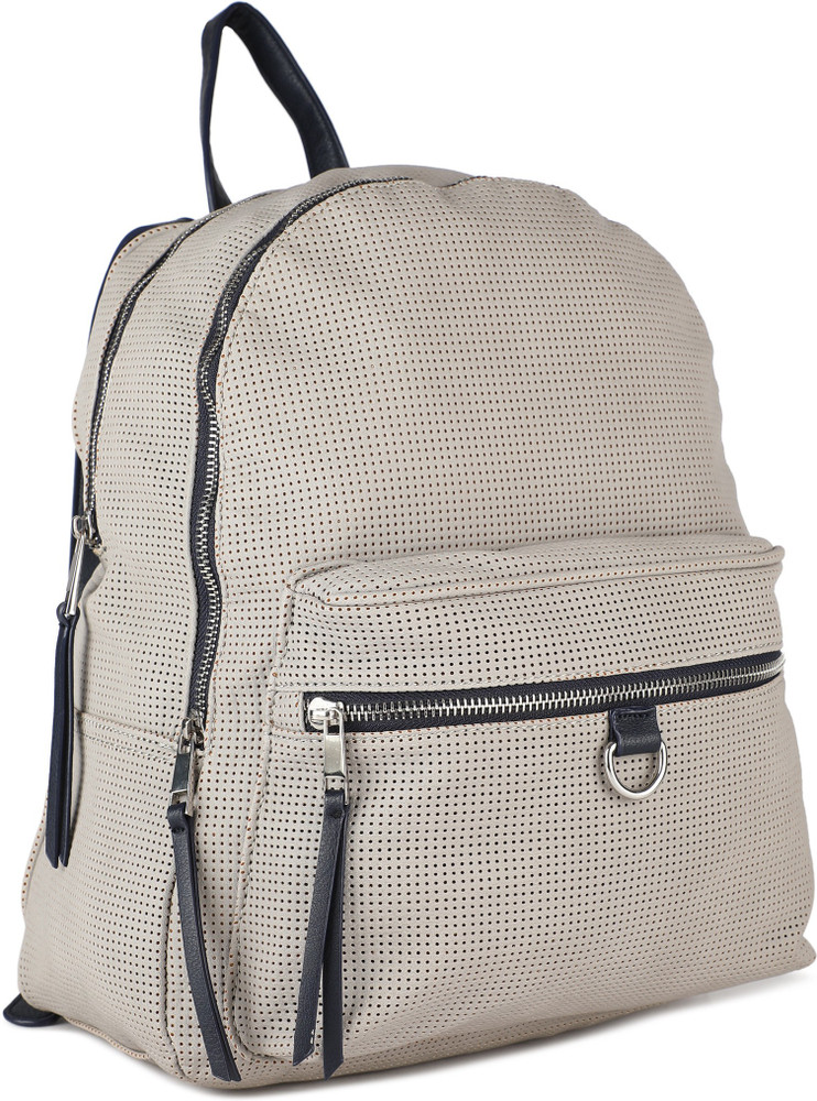 Accessorize grey backpack 2025