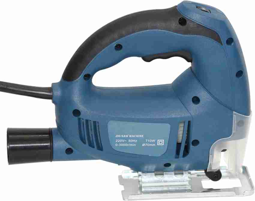 Small electric saw for wood clearance