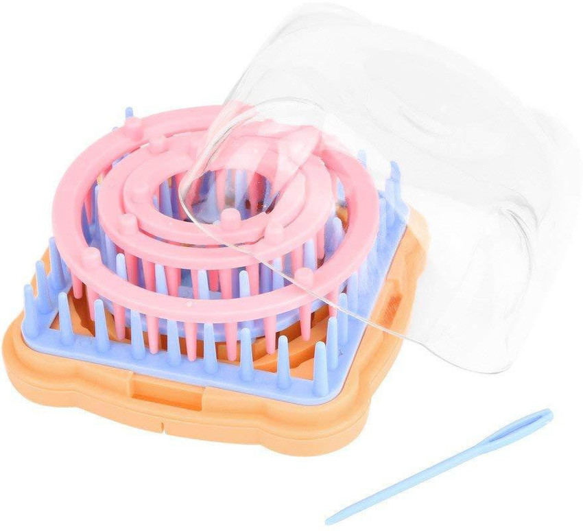 Yarn outlet flower maker