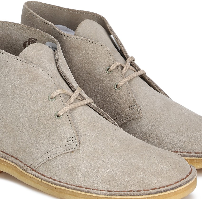 Clarks desert best sale boot low