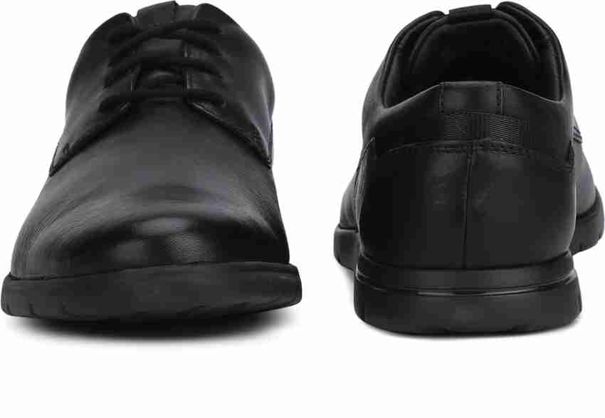 CLARKS Vennor Walk Black Leather Lace Up For Men