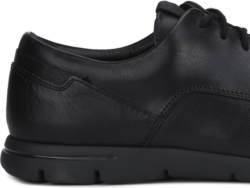 Clarks vennor walk shoes online