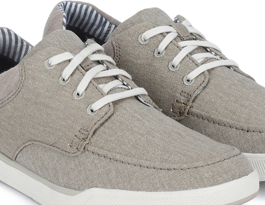 Step isle deals lace clarks
