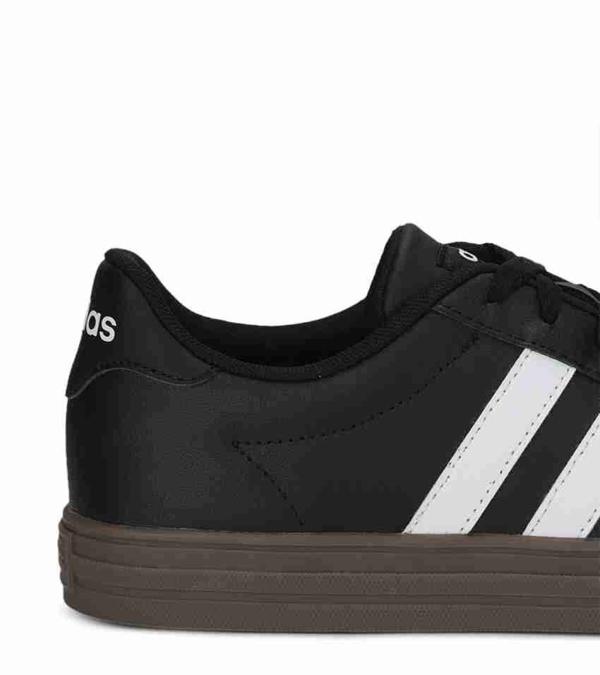 Adidas daily 2.0 discount zwart