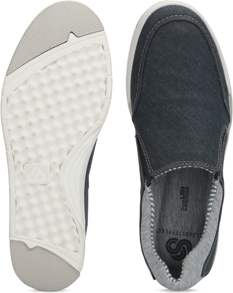 Clarks step online isle slip