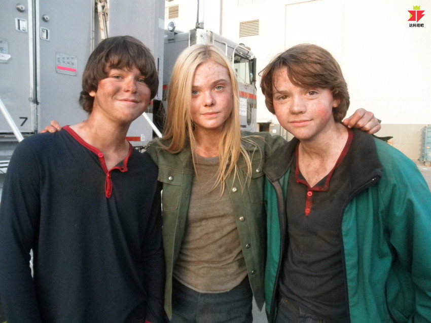 Elle fanning super 8 deals