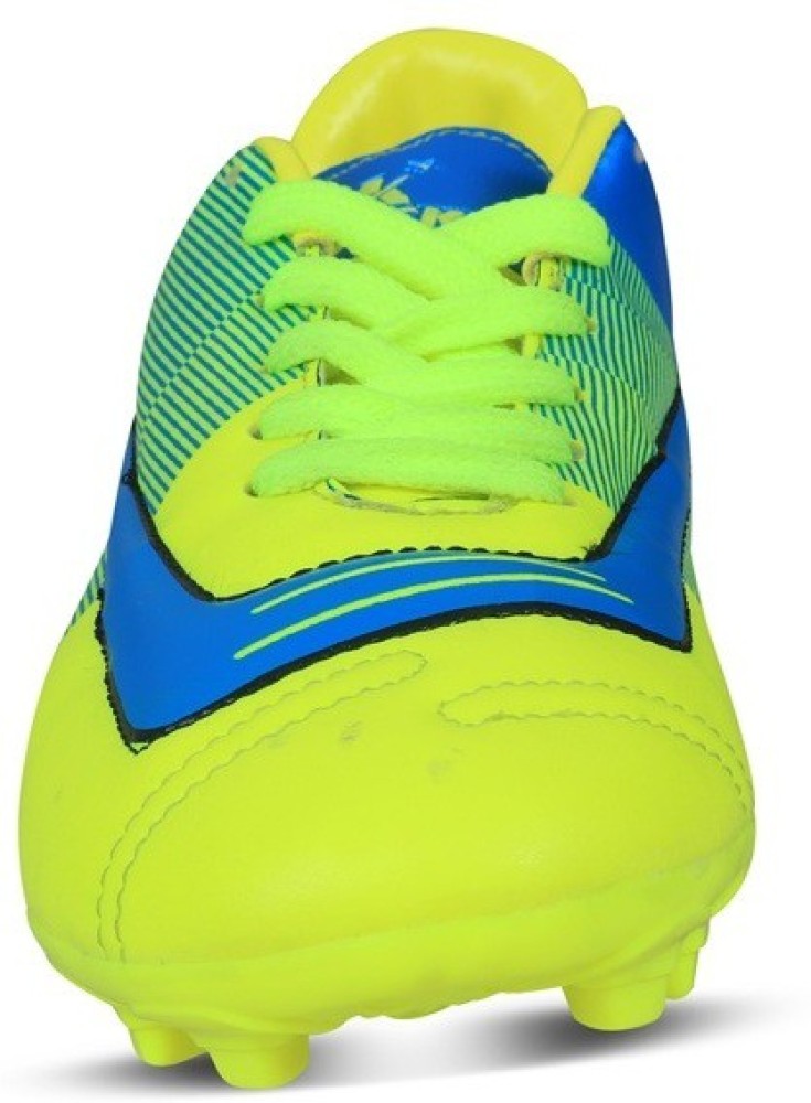 Kwickk sales football shoes