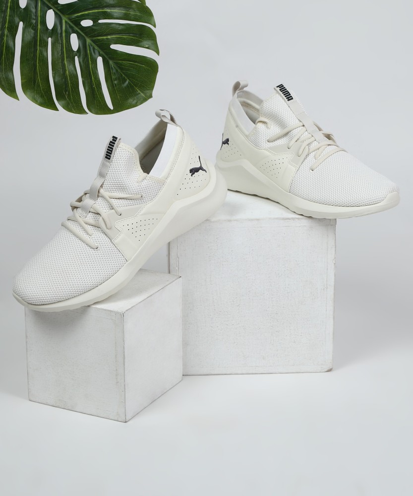 Puma hot sale emergence white