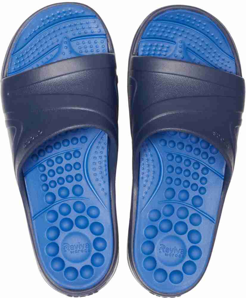 Buy CROCS Men Reviva Slides Online at Best Price Shop Online