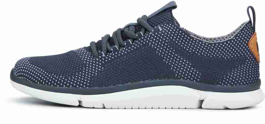 Clarks triken run 2024 shoes