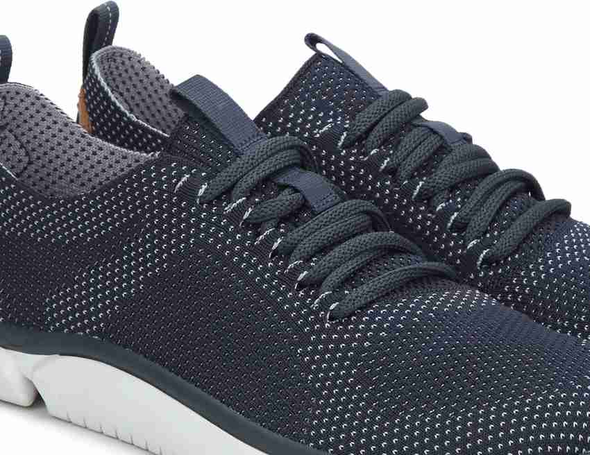 Clarks online triken run