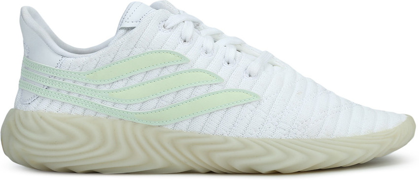 Sobakov 2025 cloud white