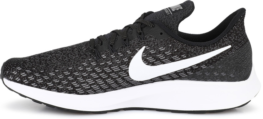 white nike pegasus 35