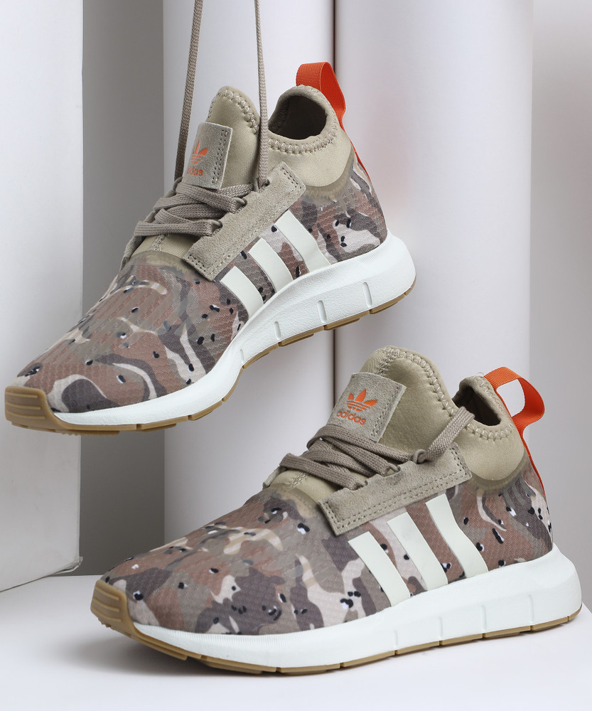Adidas swift run barrier camouflage discount