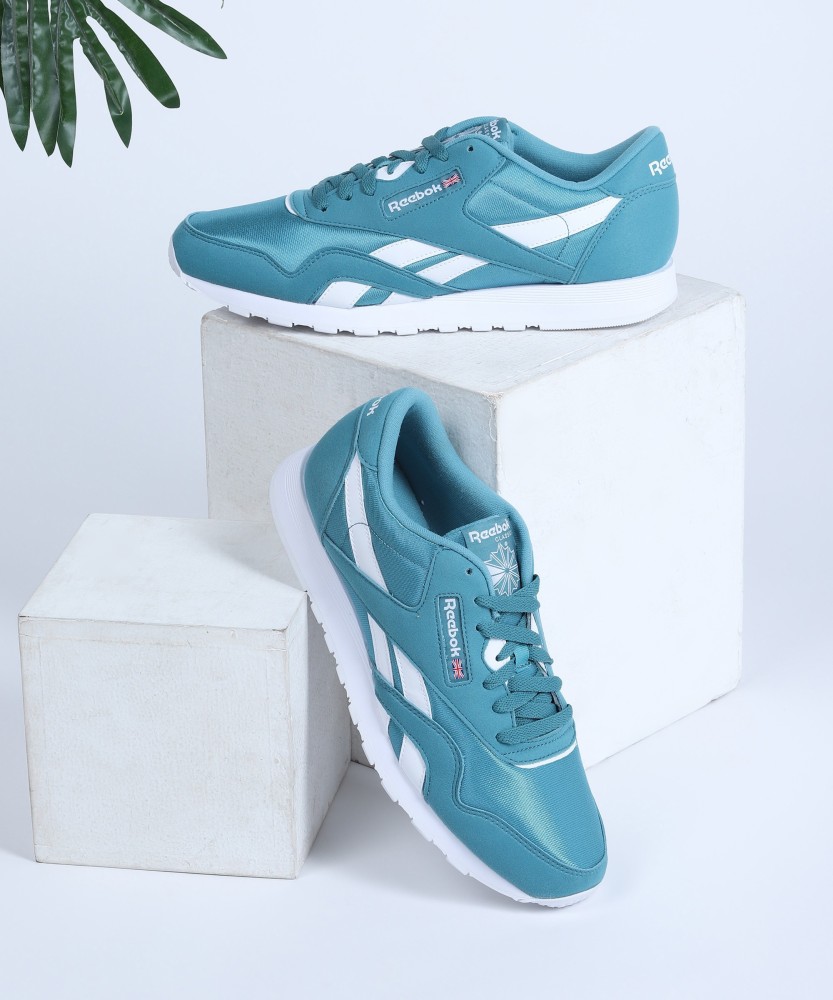 Reebok hot sale nylon color