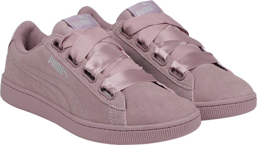 Puma ribbon lace store sneakers