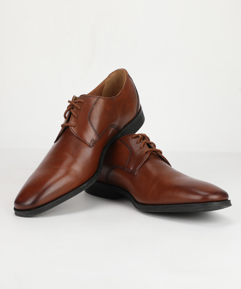 Clarks shop gilman slip