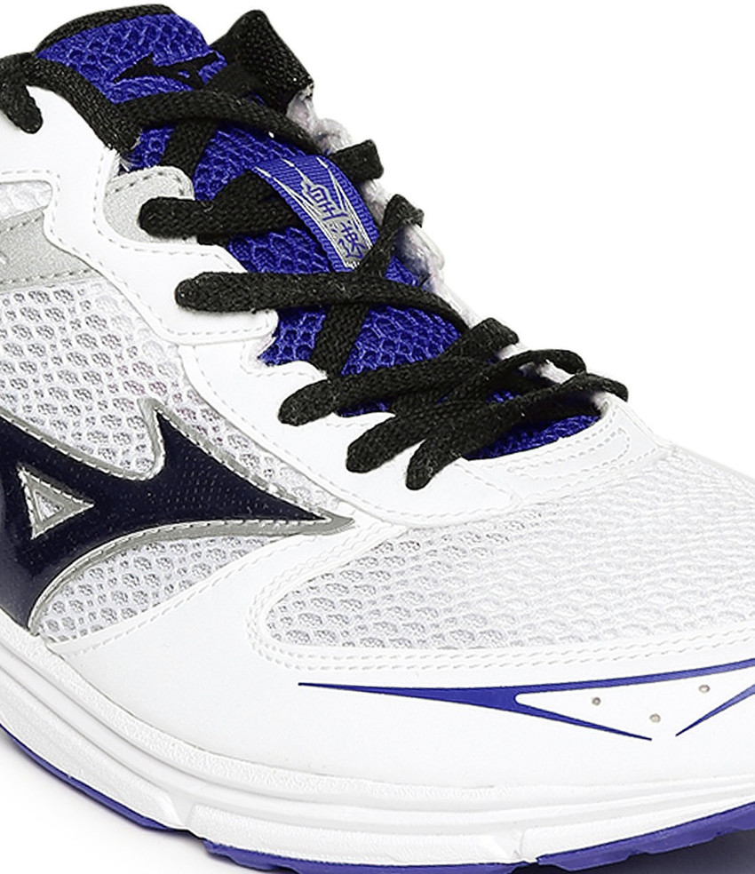 Mizuno deals trekking shoes