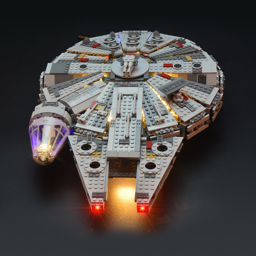 Millennium falcon hotsell building blocks