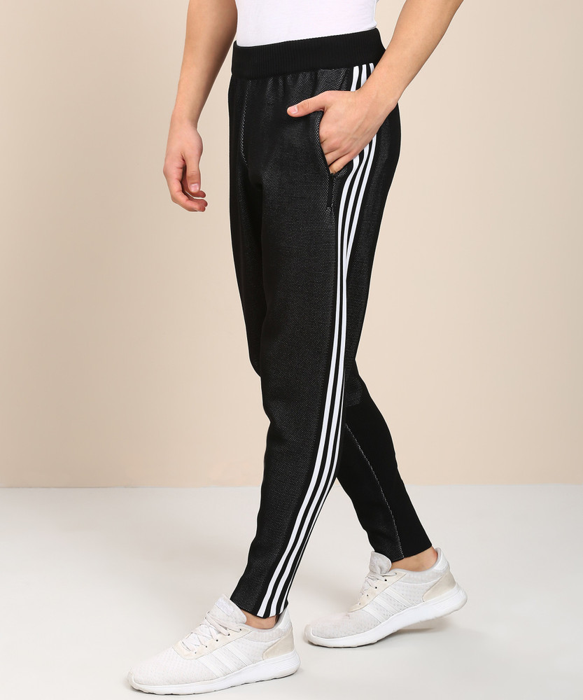 off white collab yeezy