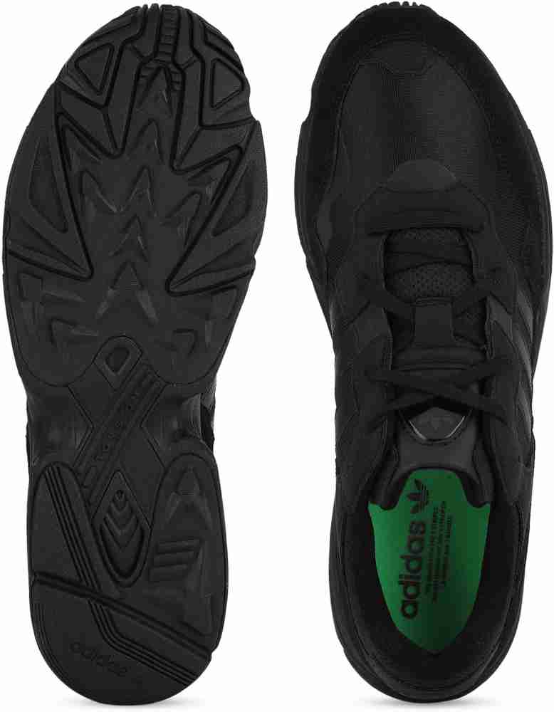 Offerta yung adidas on sale