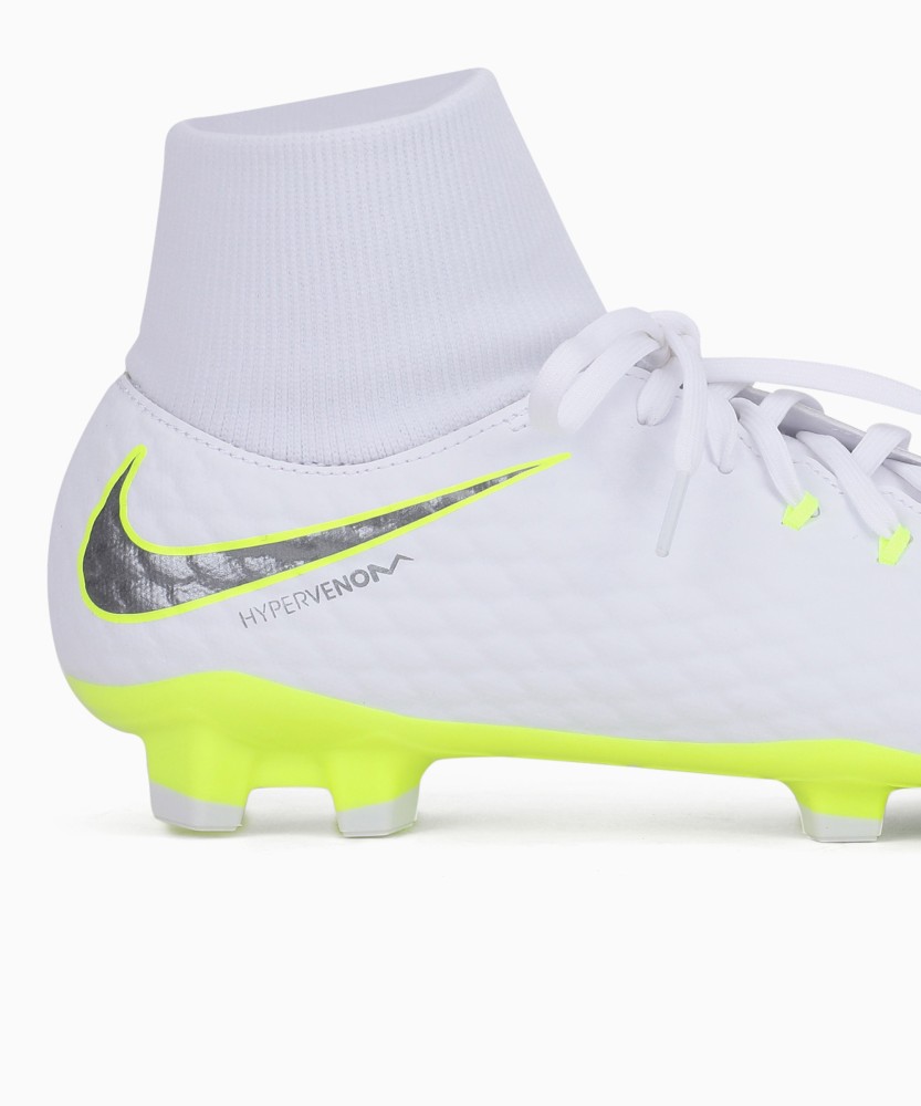 Nike hypervenom phantom cheap 3 price in india