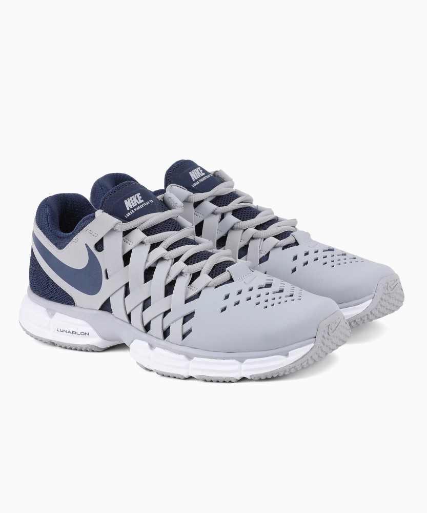 Nike cheap fingertrap trainer