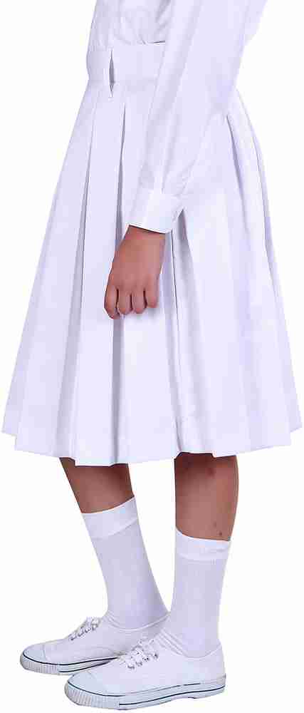 White skirt school outfit discount