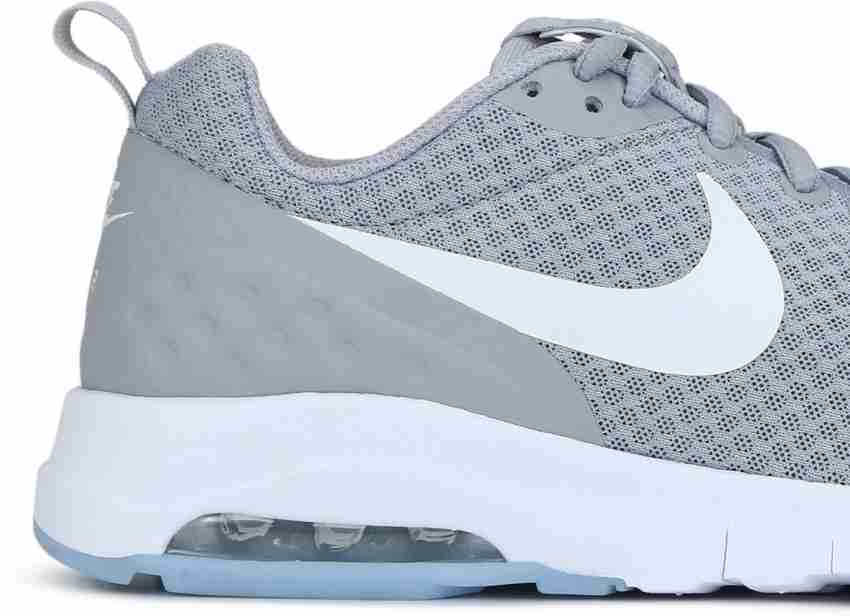 Nike air max motion lightweight mens trainers on sale