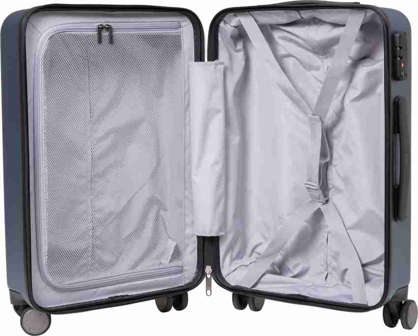 Mi store luggage flipkart