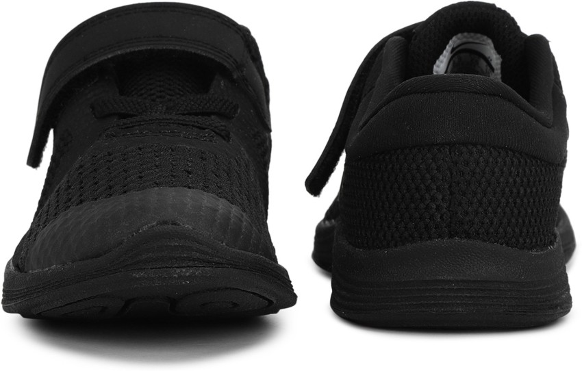 Kids 2024 black nikes