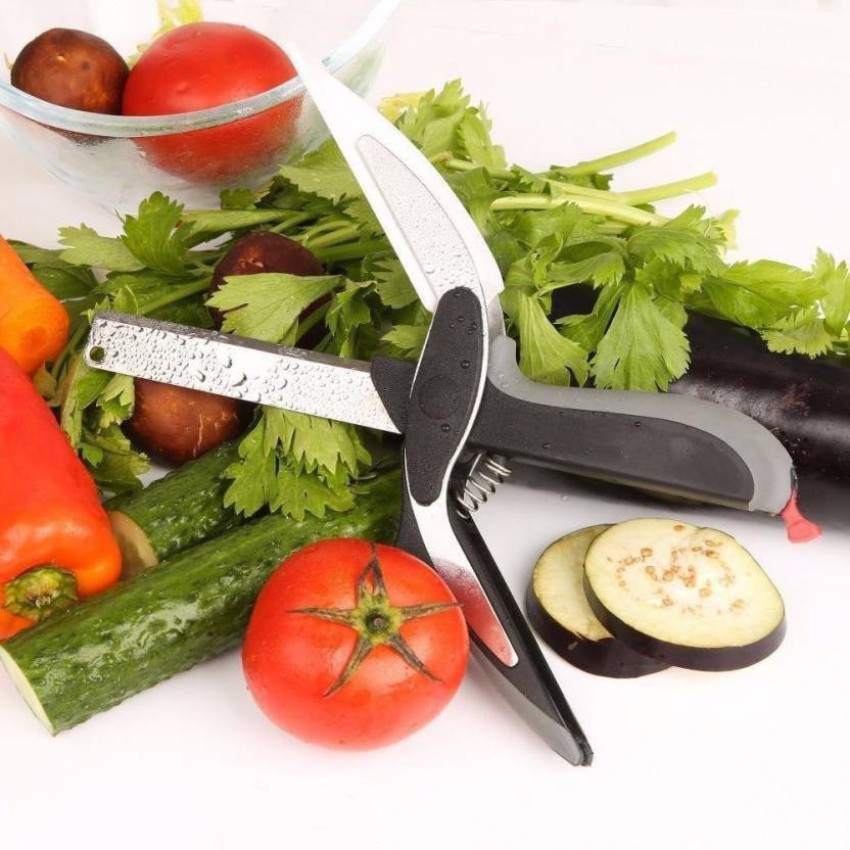 Clever Cutter 2 in 1 Smart Knife - Clever Cutter is the revolutionary  2-in-1 knife and cutting board that chops and slices your favorite foods in  seconds! The secret of the 2-in-1