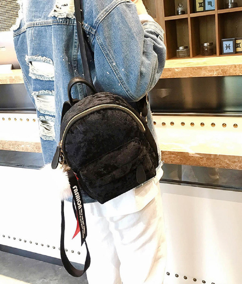 Small back bag outlet