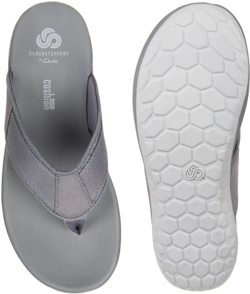 Slippers discount clarks mens