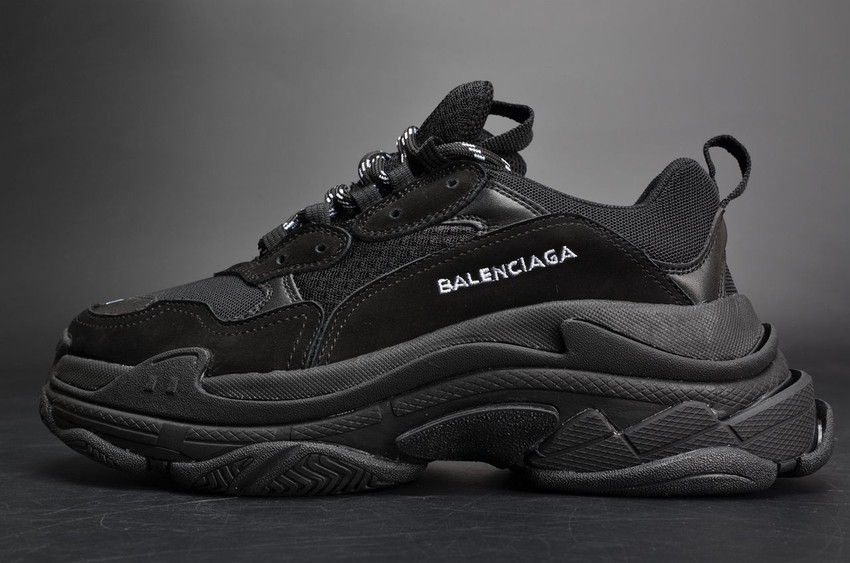 Triple s deals nere balenciaga