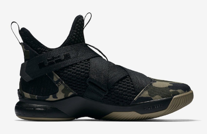 The lebron james Soldier 12 SFG Camo Walking Shoes For Men Buy