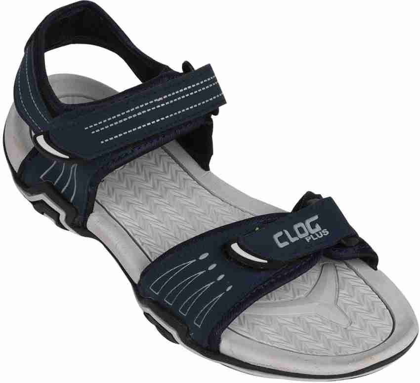 Clog store plus sandals